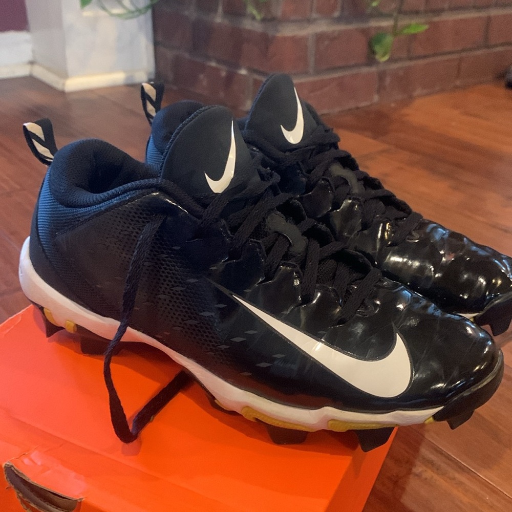 EUC!! Nike Vapor Fastflex Cleats (YOUTH) - Picture 4 of 9